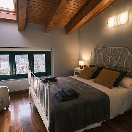 Magnolia Can Mateu, Bonito Apartamento Centrico Con Parking Camprodon Bagian luar foto
